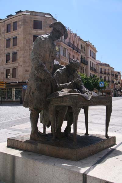 Estatua Churriguera